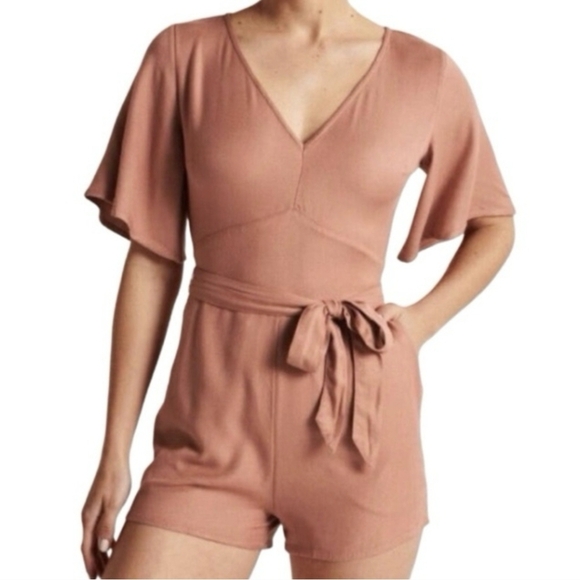 Abercrombie & Fitch Romper - Picture 1 of 12